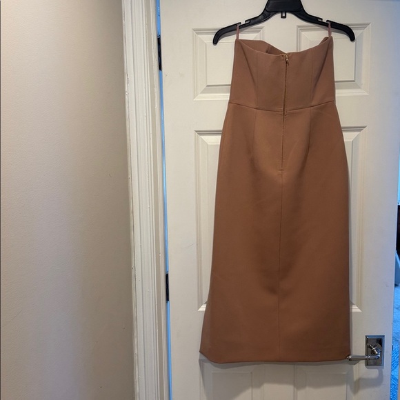 Scanlan Theodore Cady Strapless Nude Dress - Picture 6 of 8